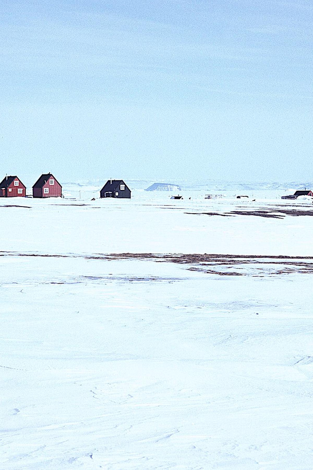 Greenland mountain settlement