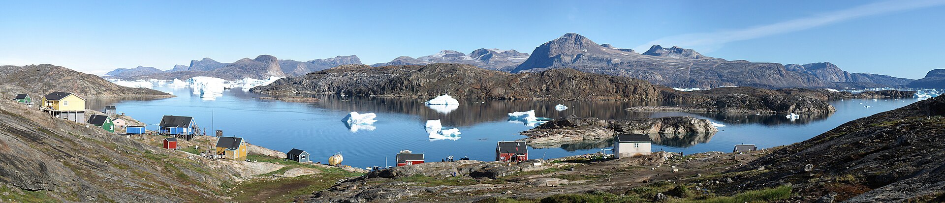 helicopter Greenland settlement